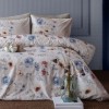 Lenjerie de pat First Choice Luther Bej 6 piese bumbac ranforce cu flori bleu roz si fluturi pe fundal bej