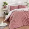 Lenjerie de pat Story Home Light Rose din bumbac cu model de stele roz și gri pe fundal roz și alb
