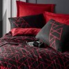 Lenjerie de pat dublu din bumbac 100% ranforce cu design geometric în linii roșii pe fundal negru
