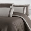 Lenjerie pat de lux Alara Maro Iron La Romano, bumbac satinat 300TC, cu broderie si contrast crem