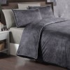 Lenjerie de pat de lux model Marlene Cobalt, culori gri albastrui, material satin premium, set 6 piese, aspect sofisticat.