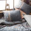 Lenjerie de pat dublu bumbac 100% Ranforce Cotton Box Adiel Grey cu design geometric etnic în nuanțe de gri, portocaliu și alb, modernă și exotică.