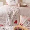 Lenjerie de pat din bumbac ranforce 100% cu model grafic și floral abstract în nuanțe de roz pudrat și alb, decorată cu linii artistice și accente feminine