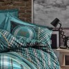 Lenjerie de pat dublu bumbac 100% Ranforce Enrico Petrol cu design clasic în carouri albastre și verzi și motive regale
