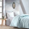 Lenjerie de pat dublu din bumbac 100% ranforce, model Cotton Box Linda Mint, cu imprimeuri florale pastelate și ciucuri eleganți în nuanțe de verde mentă și alb.