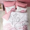 Lenjerie de pat din bumbac ranforce 100% cu model grafic și floral abstract în nuanțe de roz și alb, decorată cu linii artistice și accente moderne