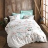 Lenjerie de pat dublu din bumbac 100% ranforce, model Tender Mint, cu design floral verde mentă și roz pe fundal alb.