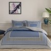 lenjerie pat bumbac satinat TAC Mako Serenya model geometric albastru elegant