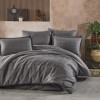 Lenjerie de pat dublu gri cu carouri discrete din bumbac satinat, model Marsela