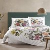 Lenjerie de pat florală albă TAC Olsen, model cu flori pe fundal alb, set de 5 piese din mako-satin