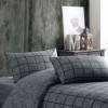 Lenjerie pat dublu bumbac ranforce cu elastic Kare negru Cozy Home cu carouri gri inchis