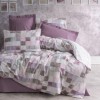 lenjerie pat dublu cu elastic Cotton Box Maro Dusty rose din bumbac ranforce cu model geometric in nuante roz lila gri si bej