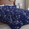 Lenjerie de pat dublu albastru cu imprimeu floral si cearceaf pat uni bleu
