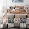 Lenjerie pat dublu model carouri florale bej 1+1 gratis microfibra