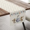 Napron Paste 40x150 cm bumbac 100%, model cu iepurași, ghirlande și coș pascal – Club Cotton Feta