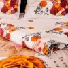 Lenjerie de pat dublu cu imprimeu 3D de flori multicolore și mesaje romantice pe fundal alb. Lenjerii de pat 1+1 gratis.