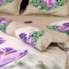 Lenjerie de pat dublu cu design de grădină de flori violet. Lenjerii de pat 1+1 gratis.