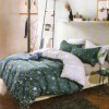 Lenjerie de pat dublu cu model stele si luna pe fundal verde inchis si alb, set 4 piese