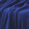 Pătură cocolino Bleumarin 200x230 cm cu textură punctată în relief – model Dot