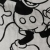 Pătură de lux Disney pentru pat dublu cu Mickey și Minnie Mouse, în culori gri și negru, din poliester 100%, dimensiune 200x220 cm, cu desene animate și text Mickey and Minnie.