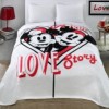 Pătură de lux Disney Minnie și Mickey True Love Story, imprimeu alb negru roșu, 220x240 cm, poliester.