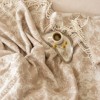 patura Ravin Bej First Choice Daily 200x220 cm din bumbac si acril cu model bej crem si franjuri decorative