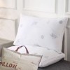 Perna 50x70 cm umpluta cu 40% puf si 60% pana de gasca, husa bumbac 100%