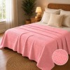 Pled waffle roz din bumbac 100%, 240x260 cm, cu textura gofrata geometrica