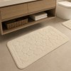 set 2 covorase baie bumbac parma  bej Tropik Home cu model embosat tip piatra