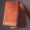Set 4 prosoape Biscay 50x90 cm din bumbac 100%, verde bej portocaliu si alb, cu bordura texturata