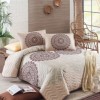 Set cuvertura matlasata 200x220cm+ 2 fete perna 50x70cm Figura - Beige