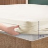 Set husa de pat cu elastic si 2 fete de perna, bumbac ranforce, Crem, 140x200 cm, potrivita pentru saltele de pana la 30 cm inaltime
