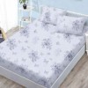 Set husa pat finet 160x200 cm cu elastic model flori si fluturi gri si 2 fete de perna
