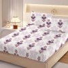 Set husa pat finet 160x200 cm cu elastic inimi mov si flori delicate si 2 fete de perna asortate, fabricat in Romania