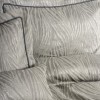Set cuvertura Kaylan Bej jacquard 250x260 cm cu 2 fete perna si perna decorativa