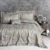 Set cuvertura Kaylan Bej jacquard 250x260 cm cu 2 fete perna si perna decorativa