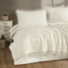 set pique Clasy Velda V1 crem cu cuvertura gofrata si ciucuri decorativi din bumbac 100%