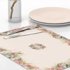 Set 4 suporturi farfurie din bumbac 100% pentru Paște, model cu iepurași și flori colorate, ideal pentru un decor festiv elegant