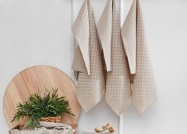 Lenjerie de pat din bumbac 100% ranforce cu design baroc în nuanțe de gri și alb pe fundal alb