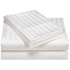 Cearceaf de pat bumbac Damasc alb, dimensiuni 240x260 cm, model cu dungi