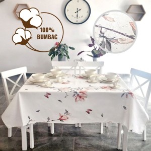 Fata de masa rotunda teflonata din bumbac, diametru 140cm model Flori roz si fluturi, decor elegant pentru mese rotunde