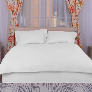 Set de lenjerie de pat albă din damasc policoton pentru saltea 160x200cm, fabricat în Pucioasa