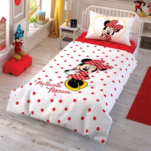 Lenjerie de pat Disney Minnie Mouse Calendar, cu buline roșii și Minnie Mouse în rochie roșie cu buline albe și fundiță, text Minnie Mouse, 3 piese, bumbac