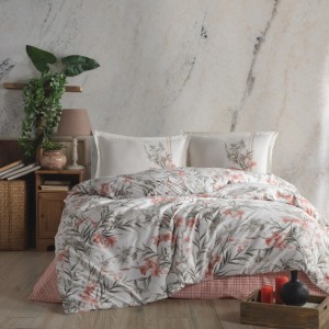 Lenjerie de pat din bumbac 100% ranforce, Pucioasa, model Aprila, în nuanțe de alb, gri și roz cu design floral delicat.