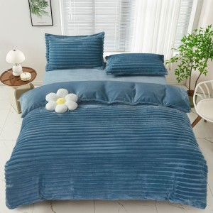 Lenjerie de pat cocolino Linie albastru petrol pentru pat dublu, material moale de inalta densitate, ideal pentru sezonul rece.