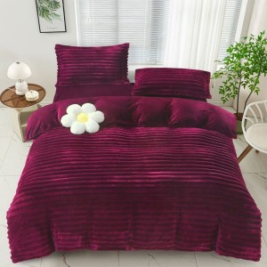 Lenjerie de pat cocolino Line bordo pentru pat dublu, material moale de inalta densitate, ideal pentru sezonul rece.