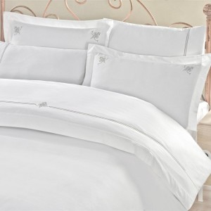 Lenjerie de pat alba cu broderie eleganta Cotton Box Guher
