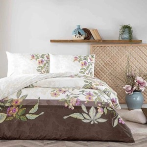 Lenjerie de pat dublu Judy TAC cu design floral pe fundal maro, pentru un dormitor elegant și confortabil