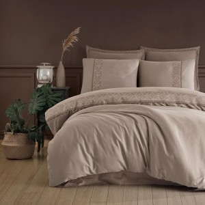 Lenjerie de pat dublu cu bordură jacquard, Clasy Home, design dungi și bordură bej - Nienna V1