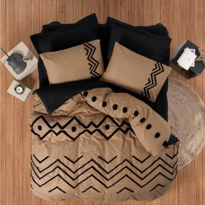 Lenjerie de pat Cotton Box Elio Copper, bumbac 100% ranforce, broderii în relief, set 6 piese, culori maro și negru.